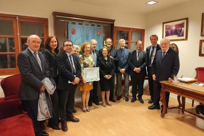 ACADÉMICA-CORRESPONDIENTE-de-Dra.-Dña.-MARGARITA-DEL-VAL-LATORRE