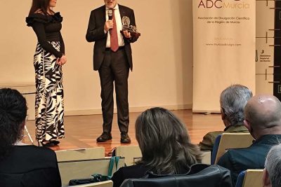 entrega-de-premio-a-la-Real-Academia